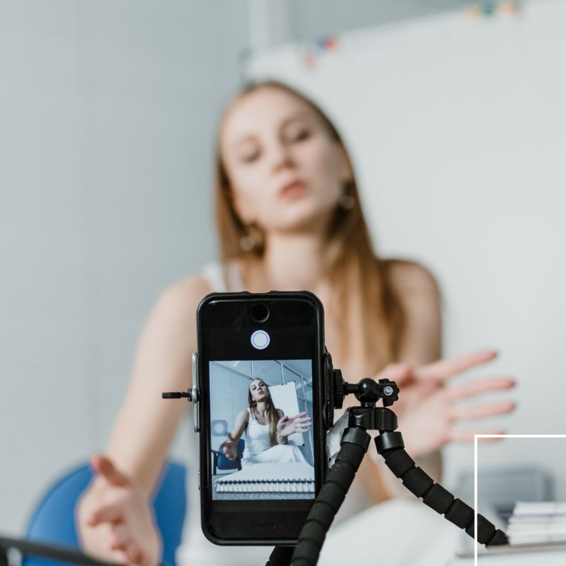 Qual a maneira correta de filmar com o celular?